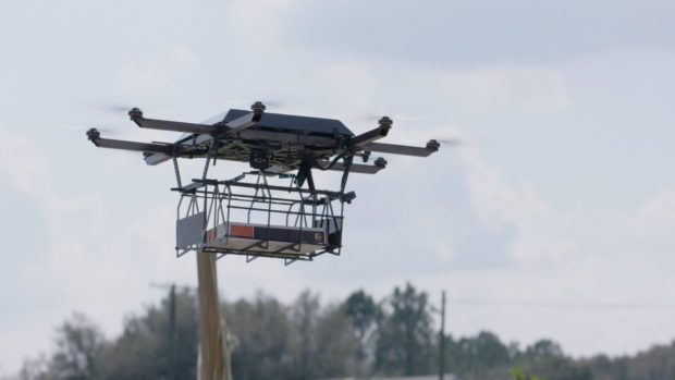 UPS úspešne otestovala doručovanie dronom