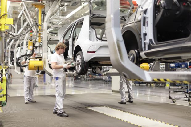 VW Slovakia plánuje prijať tisíc zamestnancov