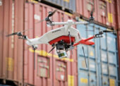 ŠKODA AUTO testuje autonómny dron v oblasti logistiky