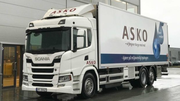 ASKO umiestňuje na cesty nákladné vozidlá Scania s elektrickým pohonom na vodíkové palivové články