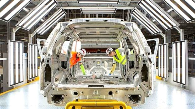 O zdvojnásobení produkčnej kapacity v automobilke Jaguar Land Rover Slovakia sa ešte nerozhodlo