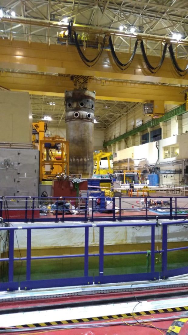 Spoločnosť Javys prepravila aj druhú, vyše dvesto ton vážiacu tlakovú nádobu reaktora