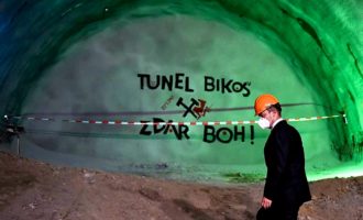 Tunel Bikoš v rámci výstavby R4 je prerazený