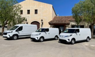Ázijská automobilka vykladá prvé komerčné elektrické vozidlá v Tarragone