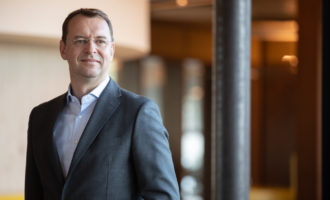 CTP menuje Patricka Zehetmayra z rakúskej Erste Bank za finančného riaditeľa