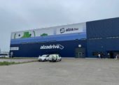 Alza otvára logistické centrum s pobočkou a prvým AlzaDrive v Maďarsku