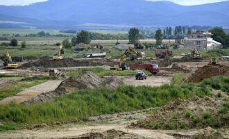 Priemyselný park s Volvom chystá nové dopravné napojenia aj leteckú linku