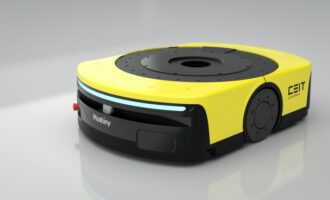 Žilinská firma Asseco CEIT v spoluprácu s Mushiny predstavila nový podbiehací AGV vozík