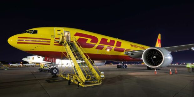 DHL Group posilňuje globálnu zdravotnícku logistiku